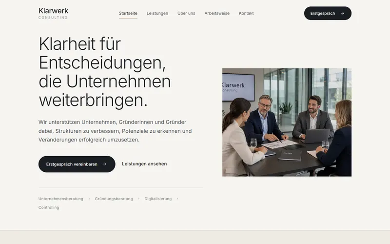 Startseite der Website Klarwerk Consulting am Desktop